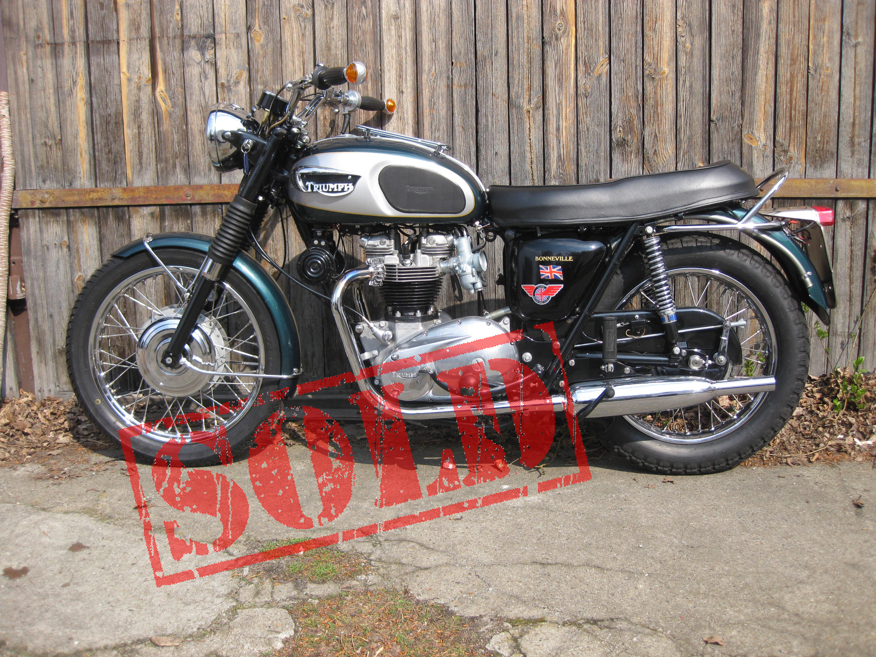 Triumph T 120 R